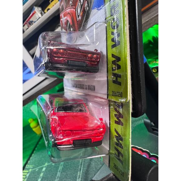 Hot wheels 2014 super Treasure Hunt & main smooth  71 Datsun bluebird 510 wagon - Picture 5 of 5